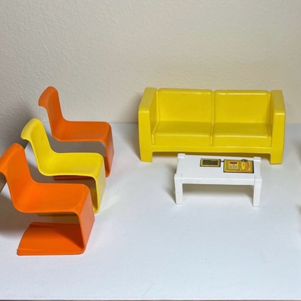Barbie Vintage Yellow and Orange Furniture Set